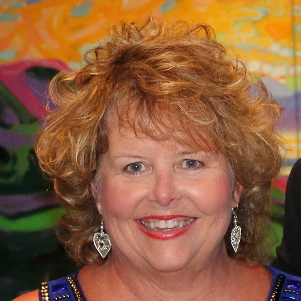 Meet your Posher, Debbie